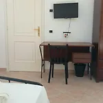 Oda ve Kahvaltı Fratti *
