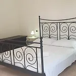 Fratti Oda ve Kahvaltı Viareggio