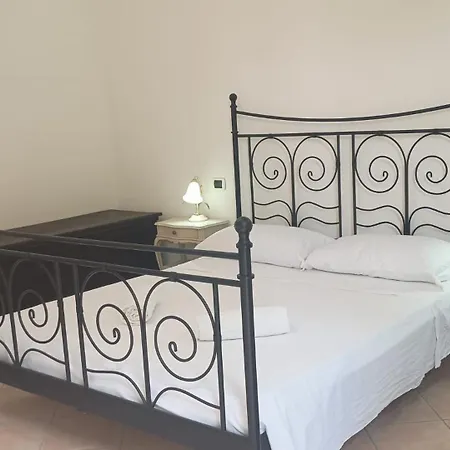 Fratti Nocleg ze śniadaniem Viareggio