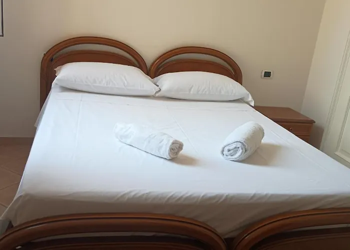 Fratti * Виареджо